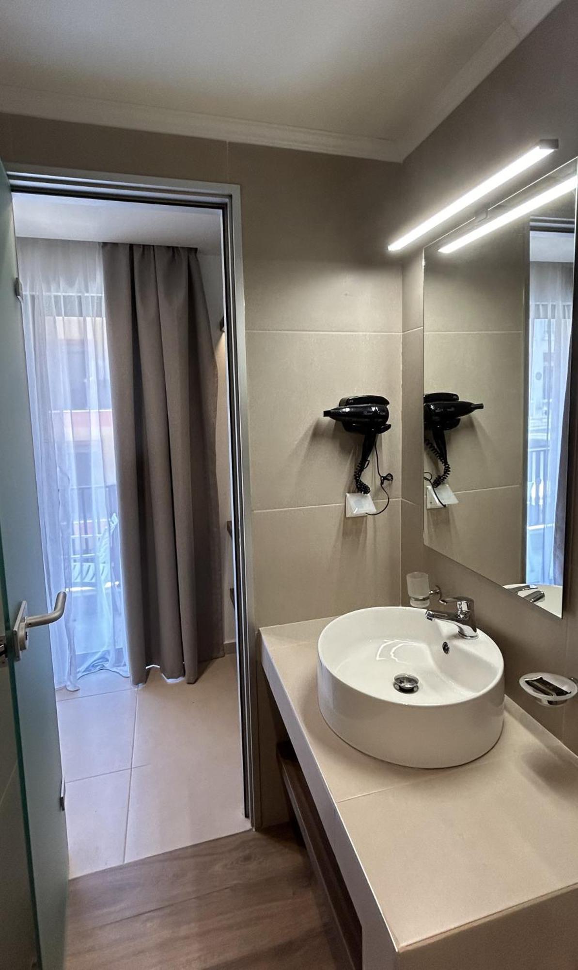 Elite Centre Hotel Rhodes City Bagian luar foto